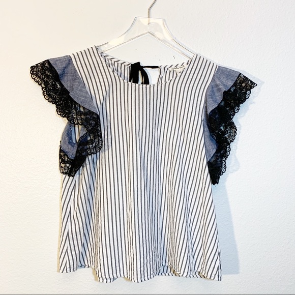 cousin earl Tops - Cousin Earl striped short sleeve top
